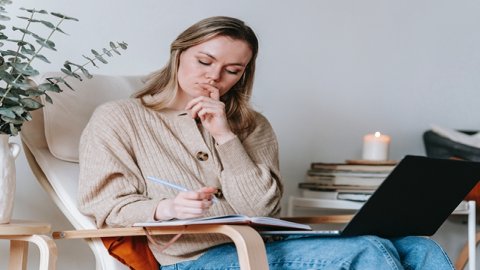 跨境電商平臺(tái)需要維護(hù)消費(fèi)者關(guān)系。